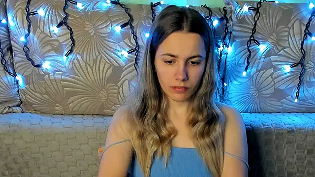 MaggieCake online show from January 13, 2026, 2:04 am