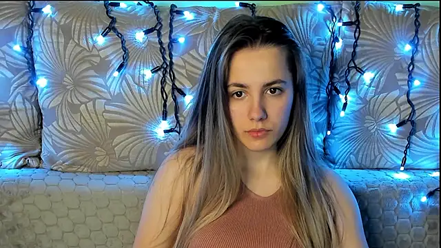 MaggieCake online show from March 19, 2026, 1:49 am