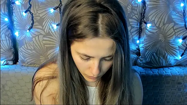 MaggieCake online show from April 6, 2026, 3:46 am