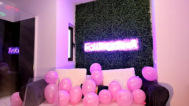 realhotfallingdevil online show from February 14, 2025, 8:52 am