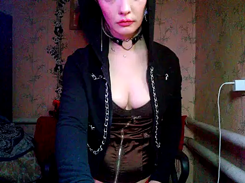 Snapshot of WildMissNiks chatting on November 18, 2025, 9:01 am WildMissNiks online show from November 18, 2025, 9:01 am