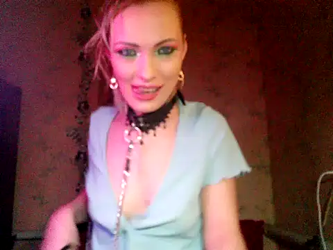 Snapshot of WildMissNiks chatting on November 29, 2025, 9:42 am WildMissNiks online show from November 29, 2025, 9:42 am