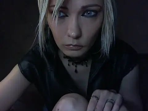 WildMissNiks online show from July 28, 2026, 6:54 am