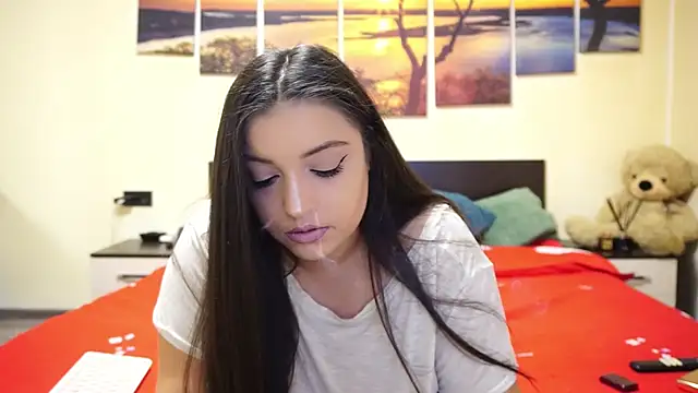 adelline online show from December 15, 2025, 9:53 pm