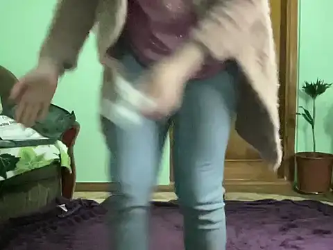 AngelTough20 online show from November 17, 2025, 11:42 pm