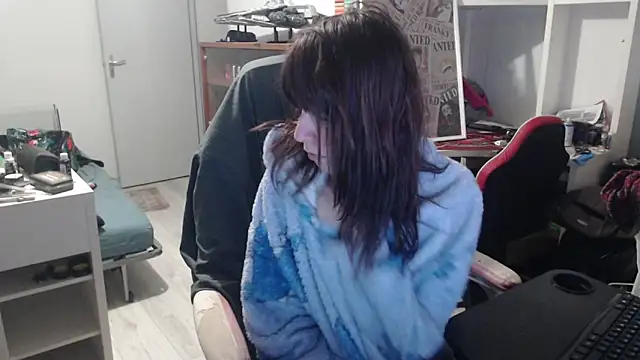 Snapshot of missthon0 chatting on February 2, 2026, 10:47 am missthon0 online show from February 2, 2026, 10:47 am