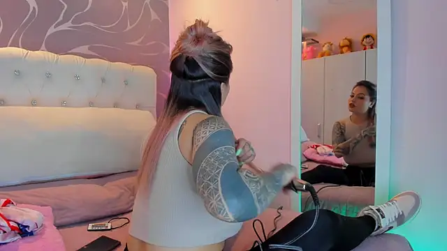 Snapshot of KeilaLovJack chatting on January 20, 2025, 1:00 pm KeilaLovJack online show from January 20, 2025, 1:00 pm