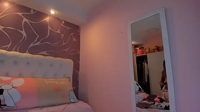 Snapshot of KeilaLovJack chatting on January 16, 2025, 1:03 pm KeilaLovJack online show from January 16, 2025, 1:03 pm