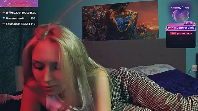 Snapshot of Linda_Roxy chatting on March 2, 2025, 8:35 pm Linda Roxy online show from March 2, 2025, 8:35 pm