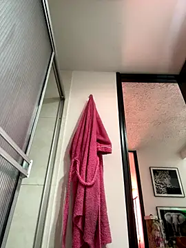 KallyMyller1 online show from November 29, 2025, 5:46 pm