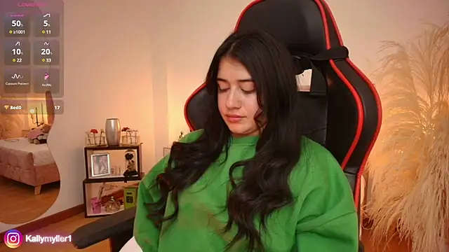 Snapshot of KallyMyller1 chatting on January 23, 2025, 12:35 am KallyMyller1 online show from January 23, 2025, 12:35 am