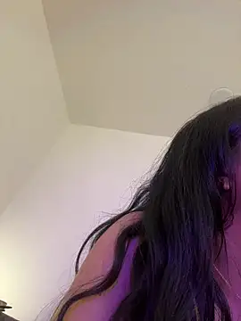 KallyMyller1 online show from April 6, 2026, 7:48 pm