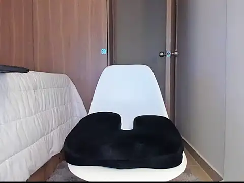 Snapshot of Sirs_papi chatting on February 20, 2026, 6:26 am Sirs papi online show from February 20, 2026, 6:26 am