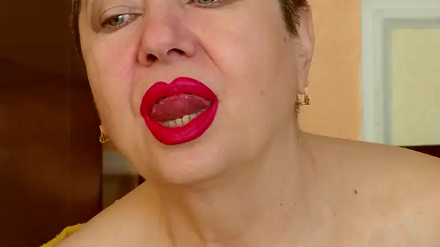 Snapshot of LadyPosh chatting on February 5, 2026, 10:22 am LadyPosh online show from February 5, 2026, 10:22 am