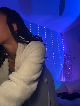 thebrattygoddess online show from October 31, 2025, 10:23 am