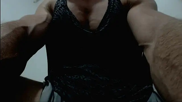 Snapshot of sexy_fit_guy_on_cam chatting on February 19, 2026, 9:17 am sexy fit guy on cam online show from February 19, 2026, 9:17 am