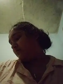 Snapshot of Indianbloom- chatting on March 24, 2026, 4:51 pm Indianbloom- online show from March 24, 2026, 4:51 pm