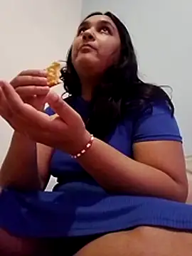 Indianbloom- online show from November 24, 2025, 1:33 pm