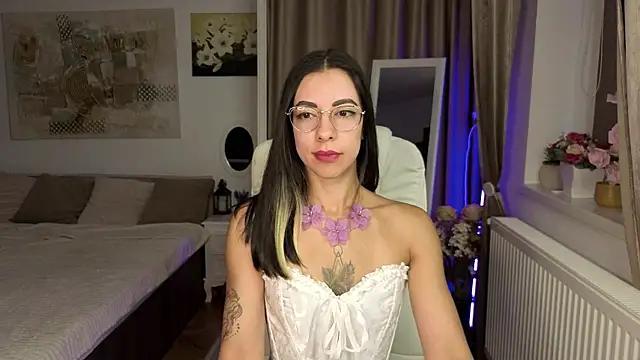 Snapshot of silver_eve chatting on October 7, 2025, 12:39 pm silver eve online show from October 7, 2025, 12:39 pm