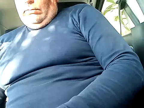 Snapshot of totino975 chatting on December 6, 2024, 8:43 am totino975 online show from December 6, 2024, 8:43 am