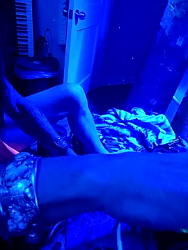 justinewe69 online show from April 23, 2026, 10:11 am