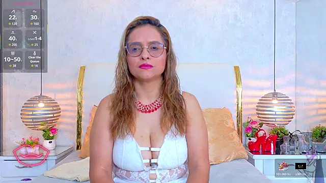 Snapshot of MarilynVega1 chatting on July 17, 2026, 9:23 pm MarilynVega1 online show from July 17, 2026, 9:23 pm