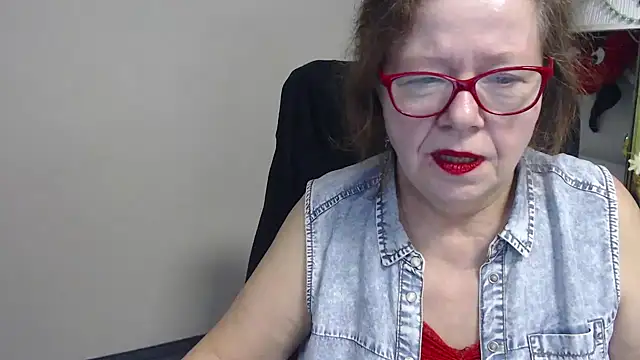 Snapshot of Adelewildx chatting on February 27, 2025, 7:41 am Adelewildx online show from February 27, 2025, 7:41 am