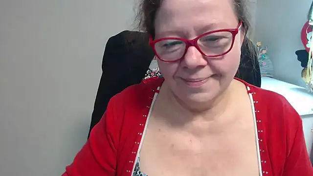 Snapshot of Adelewildx chatting on February 18, 2025, 5:31 am Adelewildx online show from February 18, 2025, 5:31 am