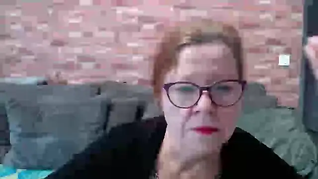 Snapshot of Adelewildx chatting on February 28, 2025, 11:25 am Adelewildx online show from February 28, 2025, 11:25 am