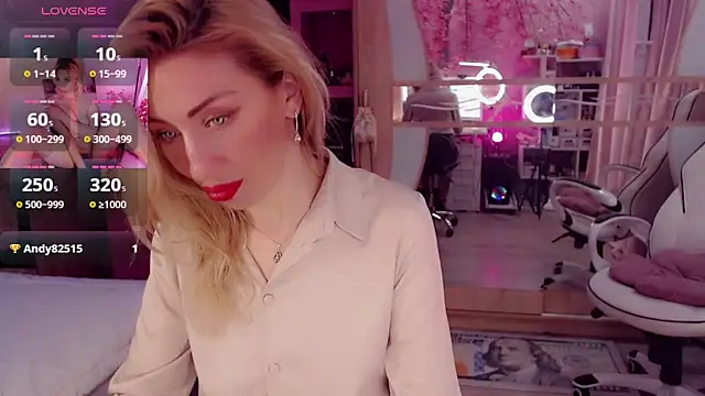 AnnieGOld  online show from October 31, 2025, 7:54 pm