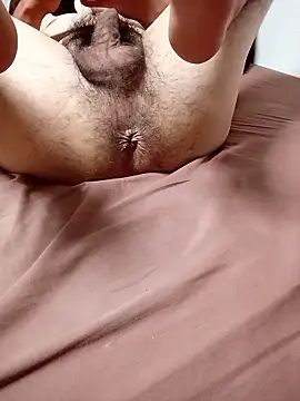 smalldick3280 online show from September 16, 2025, 6:14 am