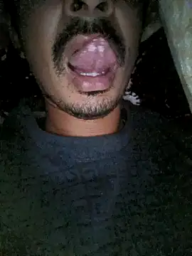 Snapshot of dreamtoungelick69 chatting on January 18, 2026, 8:45 pm dreamtoungelick69 online show from January 18, 2026, 8:45 pm