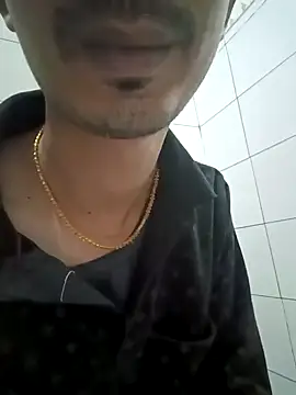 dreamtoungelick69 online show from March 7, 2025, 3:08 am