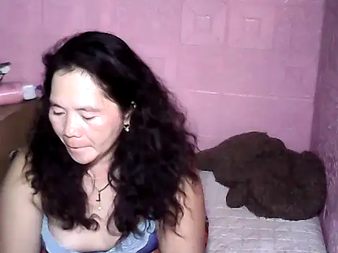 hotpusie 4u online show from September 29, 2025, 5:07 pm