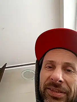 Snapshot of FireFox_Feel chatting on March 17, 2025, 3:07 pm FireFox Feel online show from March 17, 2025, 3:07 pm