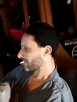 Snapshot of FireFox_Feel chatting on March 13, 2025, 11:27 pm FireFox Feel online show from March 13, 2025, 11:27 pm