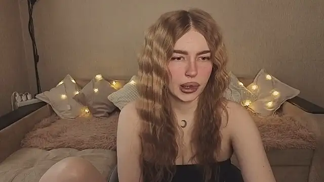 ViolettaLopez online show from February 28, 2026, 1:33 pm