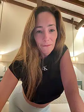 SweeetAlegra online show from April 9, 2026, 8:04 pm