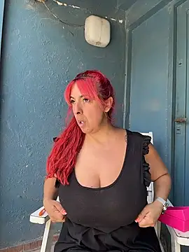 sofy alone online show from November 9, 2025, 3:38 pm