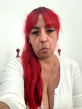 Snapshot of sofy_alone chatting on October 6, 2025, 6:41 pm sofy alone online show from October 6, 2025, 6:41 pm