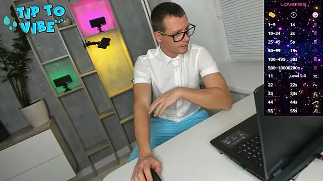 Smallnipples online show from December 4, 2025, 5:56 pm