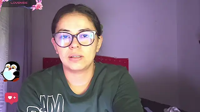 mayhott2 online show from November 12, 2025, 10:35 pm