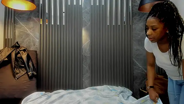 GabyFlowers online show from January 10, 2025, 12:15 pm