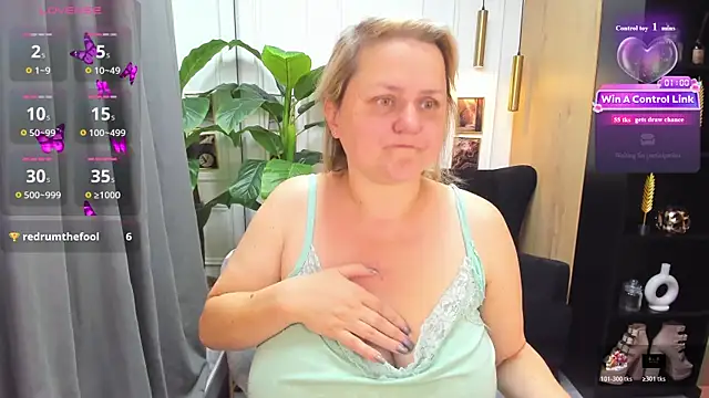 ScarlettSoft online show from June 29, 2026, 5:47 am