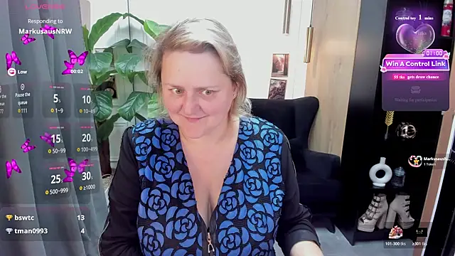 ScarlettSoft online show from July 11, 2026, 6:03 am