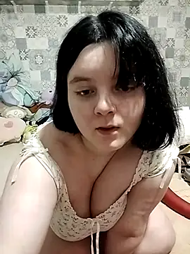 LittleShyy online show from January 14, 2026, 11:52 pm