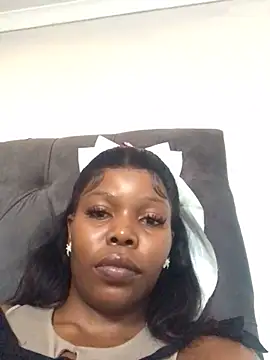 cherryontopy online show from March 3, 2025, 4:47 pm