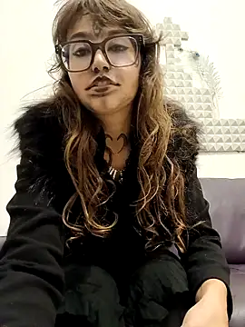 Snapshot of Blulilla69 chatting on October 31, 2025, 11:00 pm Blulilla69 online show from October 31, 2025, 11:00 pm