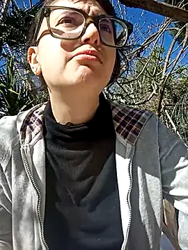 Snapshot of Blulilla69 chatting on January 27, 2025, 10:49 am Blulilla69 online show from January 27, 2025, 10:49 am