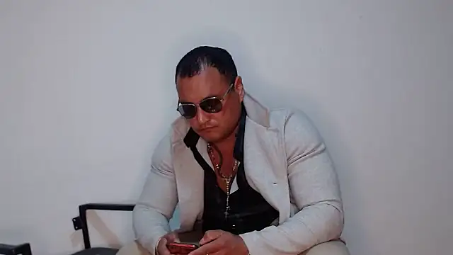 hardrock982 online show from October 25, 2025, 2:28 pm